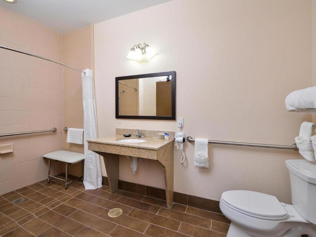 Americas Best Value Inn & Suites Cuero Dış mekan fotoğraf