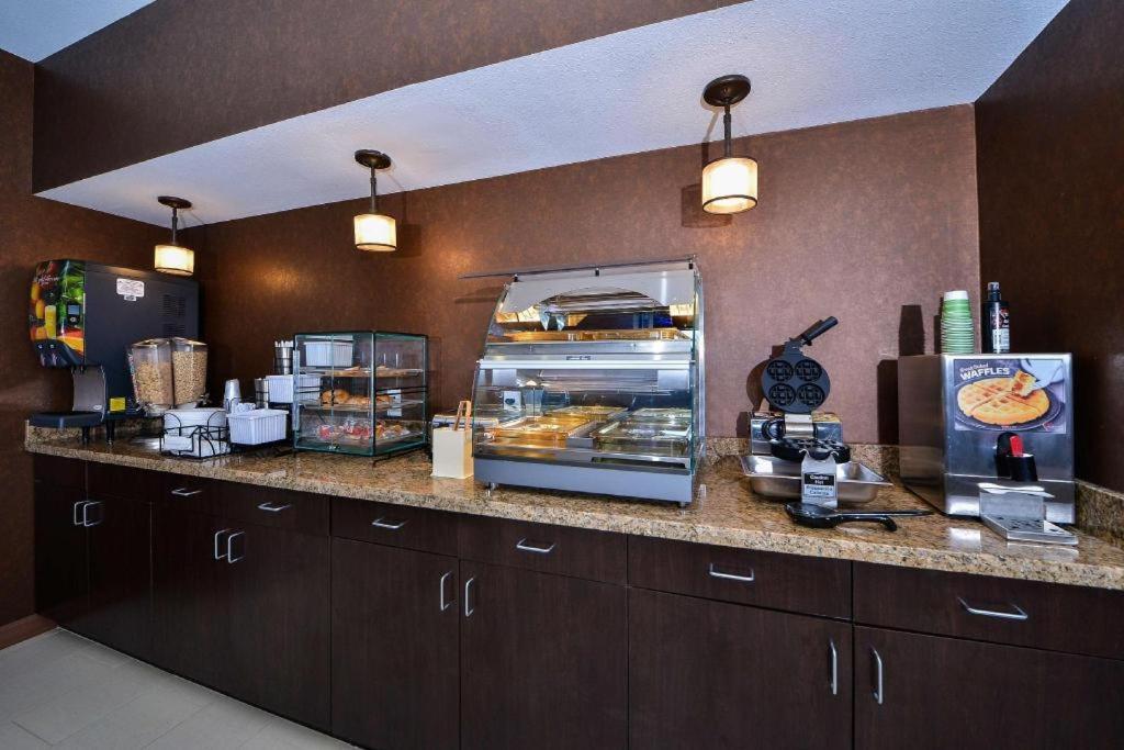 Americas Best Value Inn & Suites Cuero Dış mekan fotoğraf