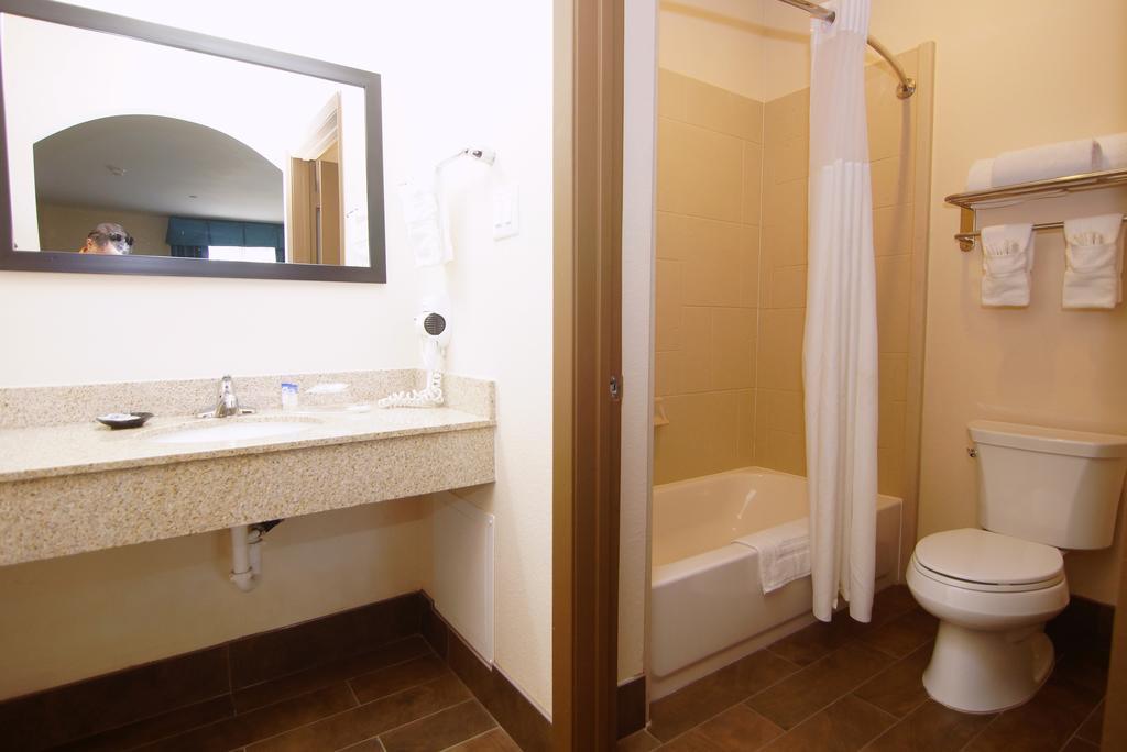 Americas Best Value Inn & Suites Cuero Oda fotoğraf