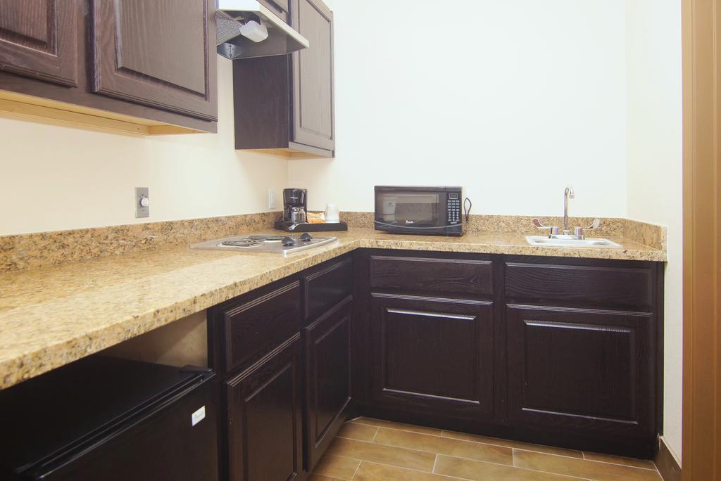 Americas Best Value Inn & Suites Cuero Dış mekan fotoğraf
